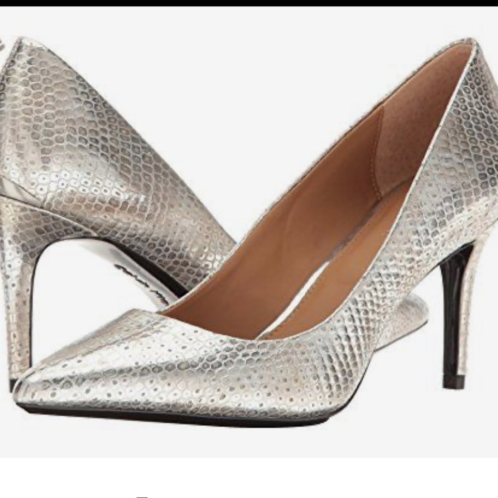 NEW Calvin Klein Pointed Toe Stiletto Heels